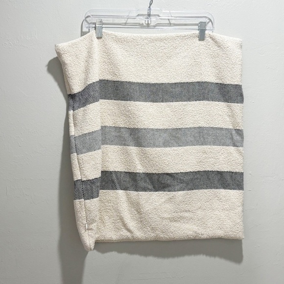 PIU BELLE Ivory Gray Stripe Textured Wool Blend Pillow Cover Portugal 21” X 21” - Picture 1 of 6